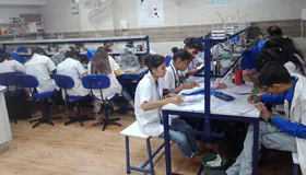 Healthcare Certification Course – Students learning diagnostics and lab equipment