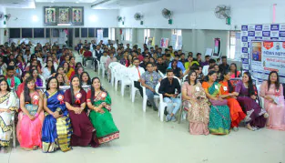 Students in field activity – Indian Institute campus