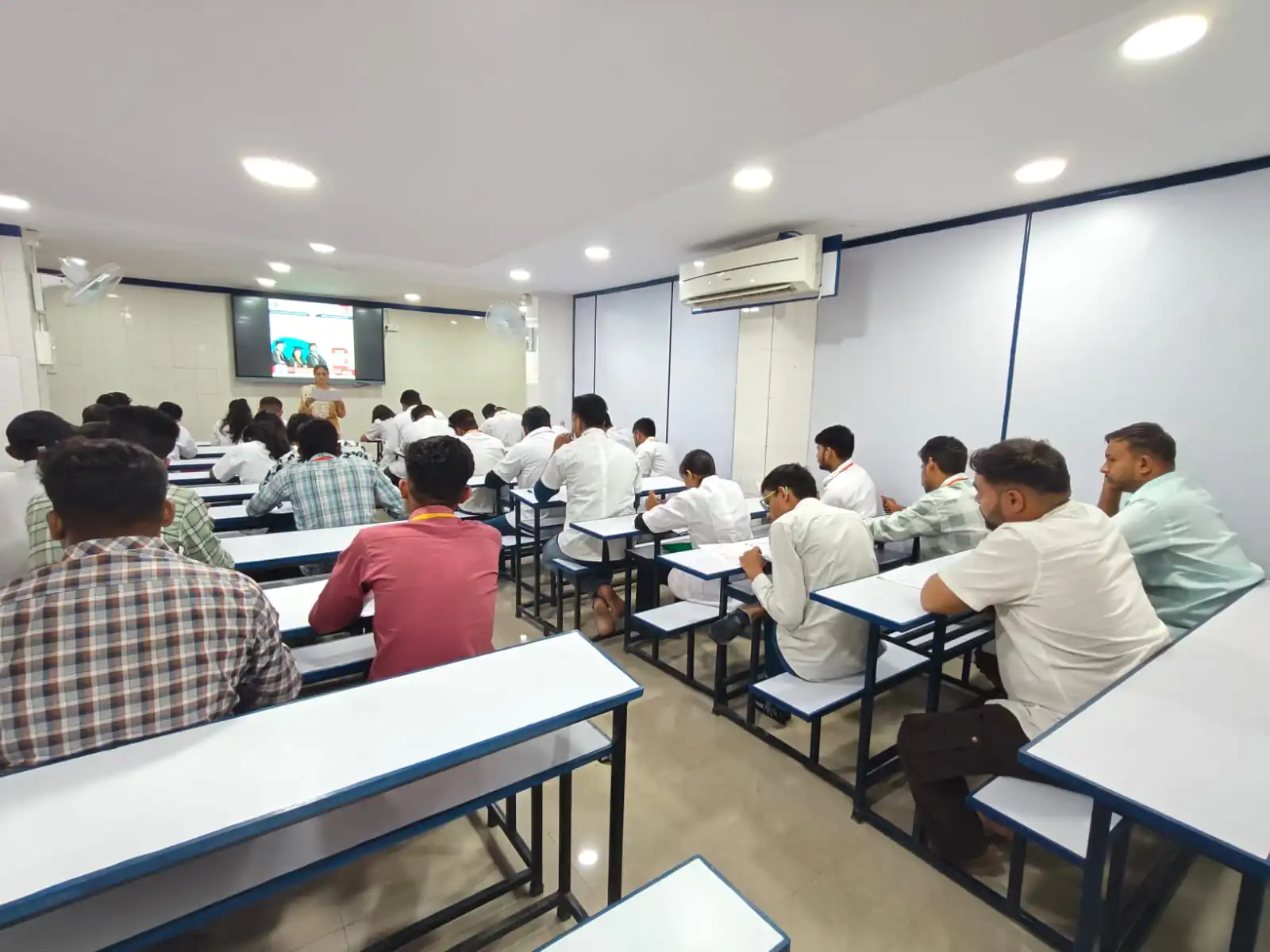 Students Attending Session – Indian Institute Classroom