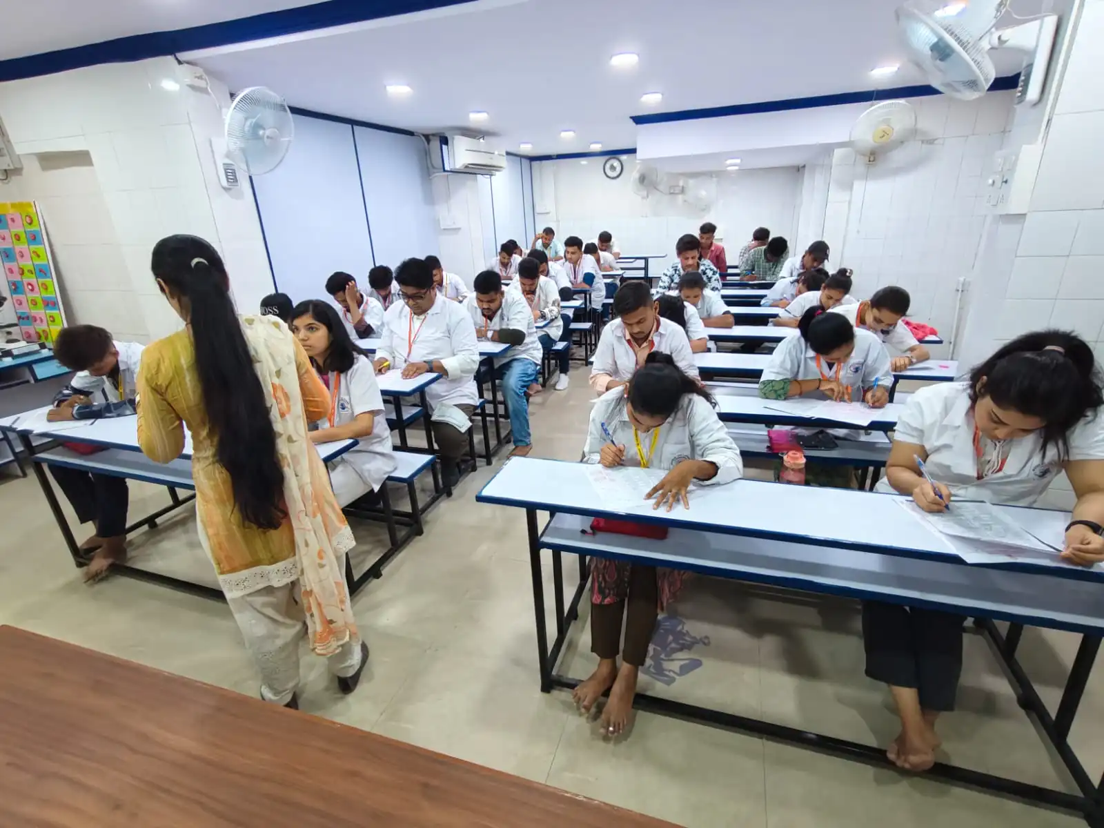 Classroom Lecture in Progress – Indian Institute